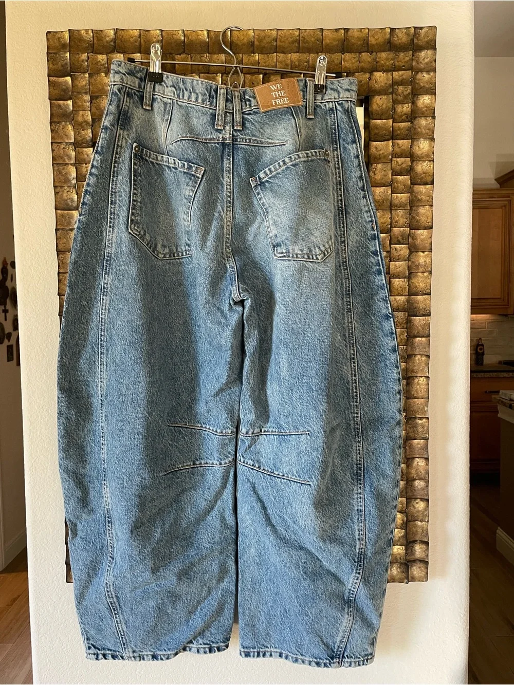 Free People Light Denim Relaxed Barrel Wide-Leg Crop Jeans Size 28
